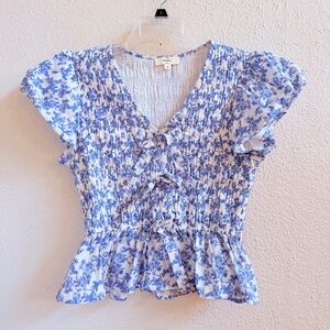Entro blue and white floral puff sleeve smocked top